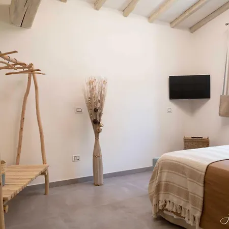 Dimora La Fiumara Guest house *